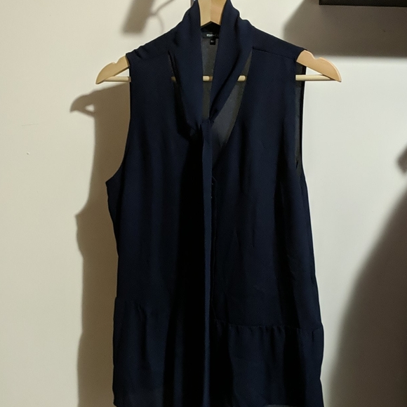 RW&CO Navy Blouse - Picture 4 of 7